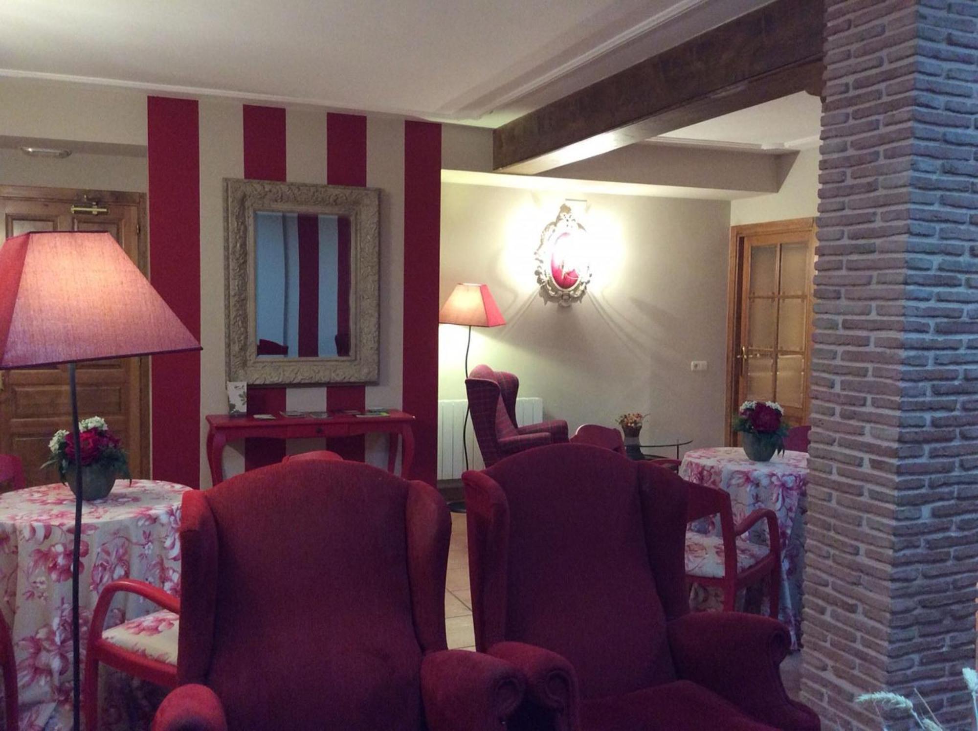 Hotel Rural Los Roturos Maestu ภายนอก รูปภาพ