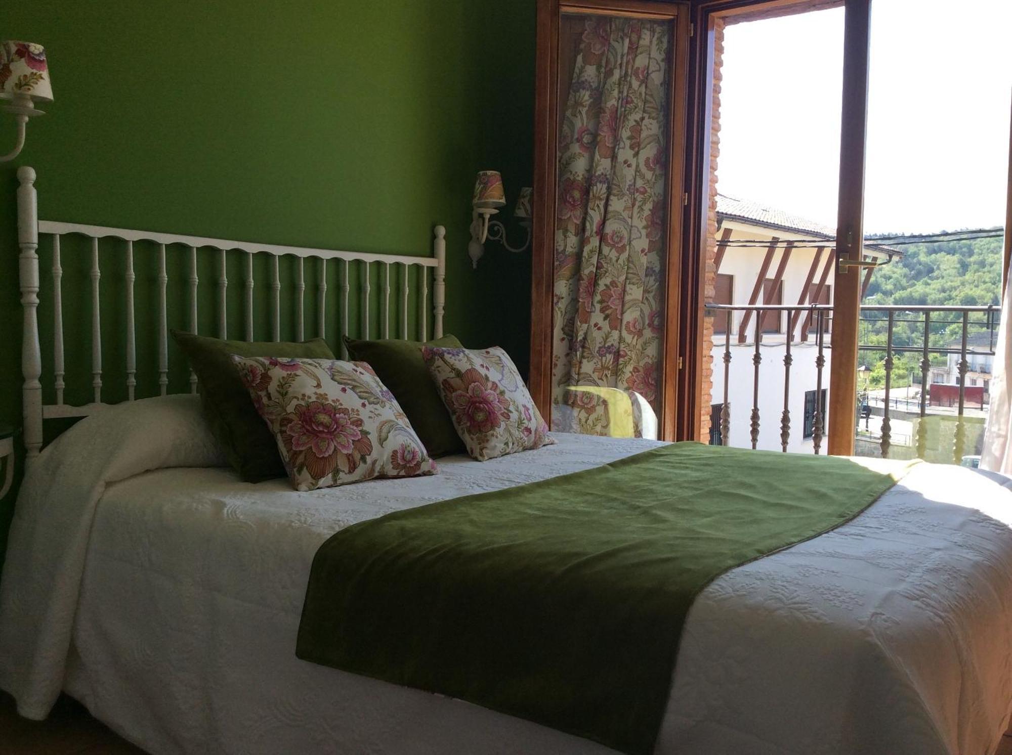Hotel Rural Los Roturos Maestu ภายนอก รูปภาพ